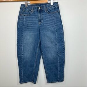 Old Navy High Rise Barrel Leg Jeans | 6 Petite